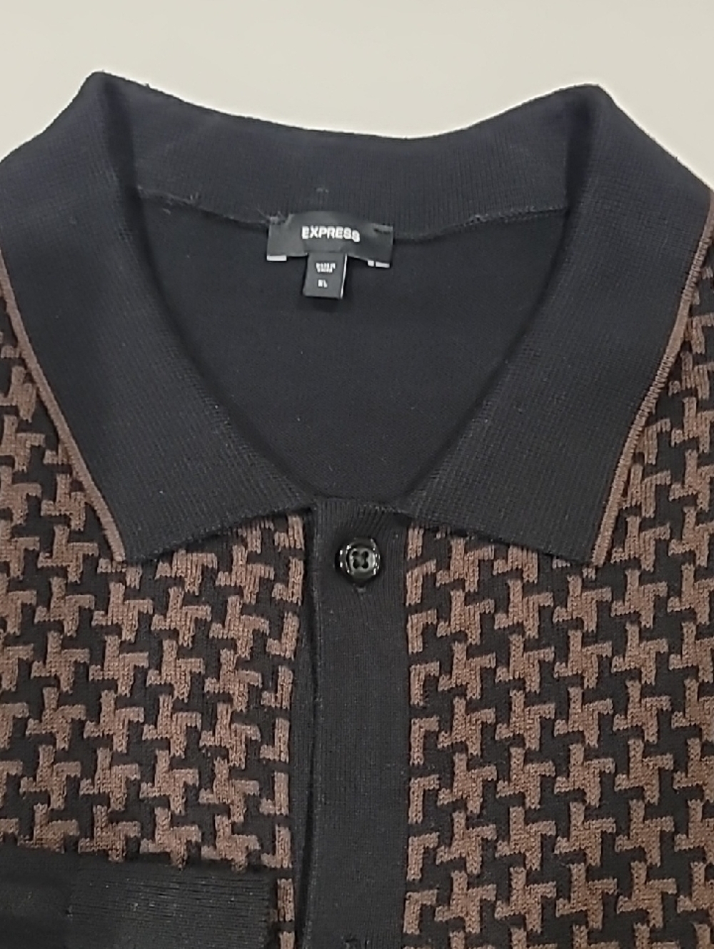 Express Men's Black and Brown Houndstooth Knit Button-Up Shirt XL - Picture 6 of 11